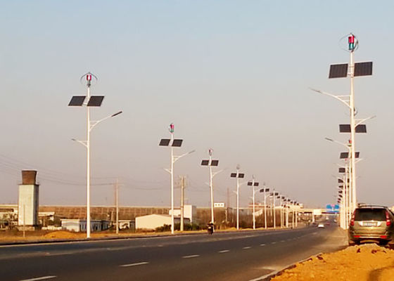 Energy Saving Solar And Wind Powered Street Lights Environment Friendly